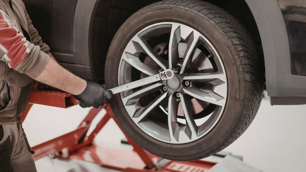 Aproveite as promoções de rodas aro 14 em Barretos na RS Pneus e Rodas. Qualidade e preço justo para você.