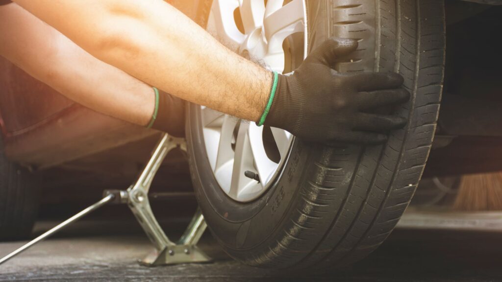 Aproveite as promoções de pneus na RS Pneus e Rodas em Barretos. Segurança e qualidade para o seu carro com preços acessíveis.