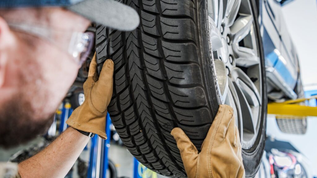 Encontre pneus de qualidade em Barretos na RS Pneus e Rodas, com atendimento excepcional e serviços completos para seu veículo.